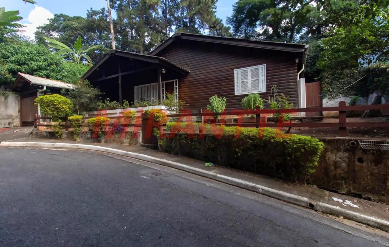 Casa terrea de 130m² com 3 quartos em Barro Branco (Zona Norte)