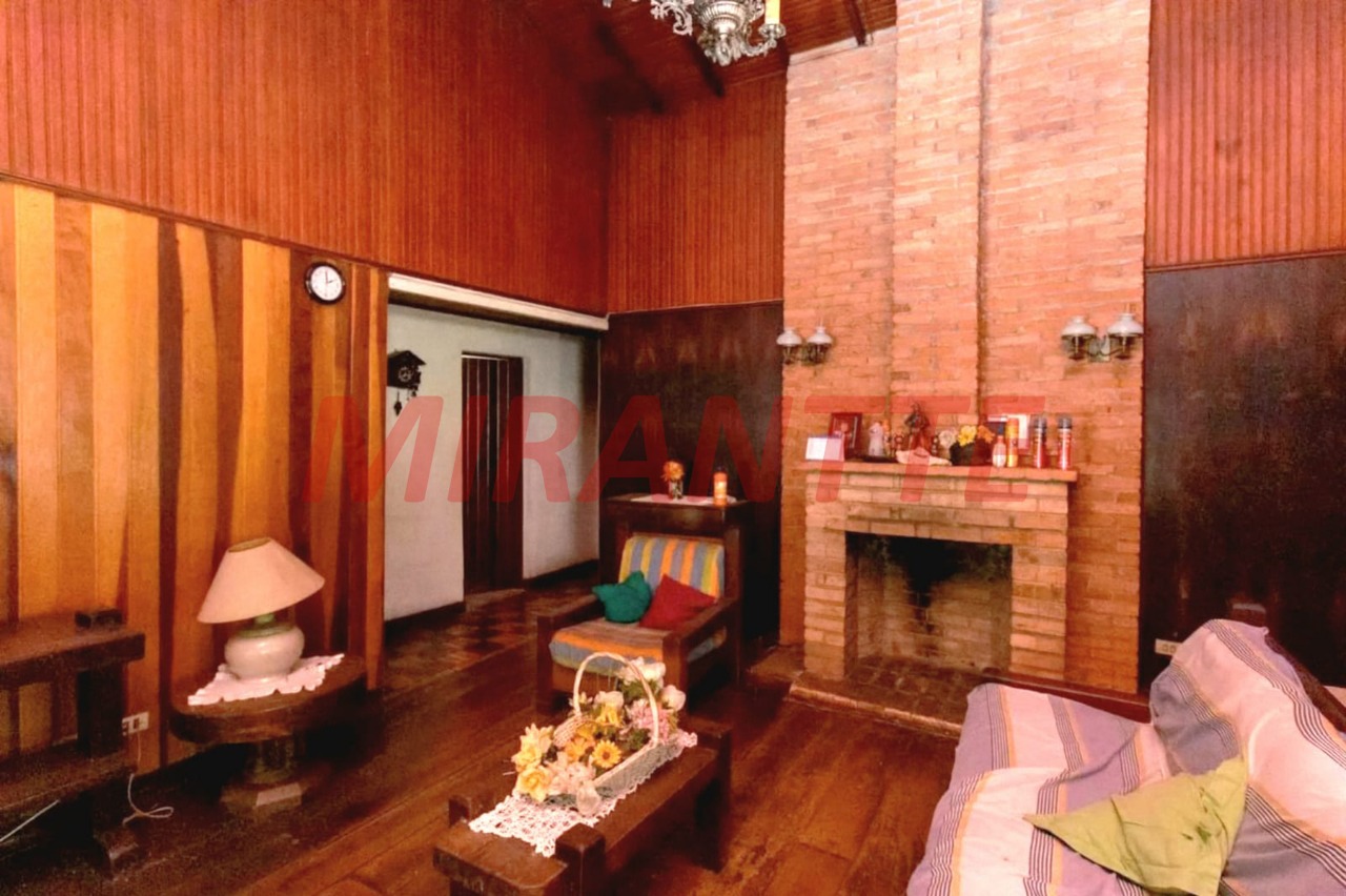 Casa terrea de 130m² com 3 quartos em Barro Branco (Zona Norte)