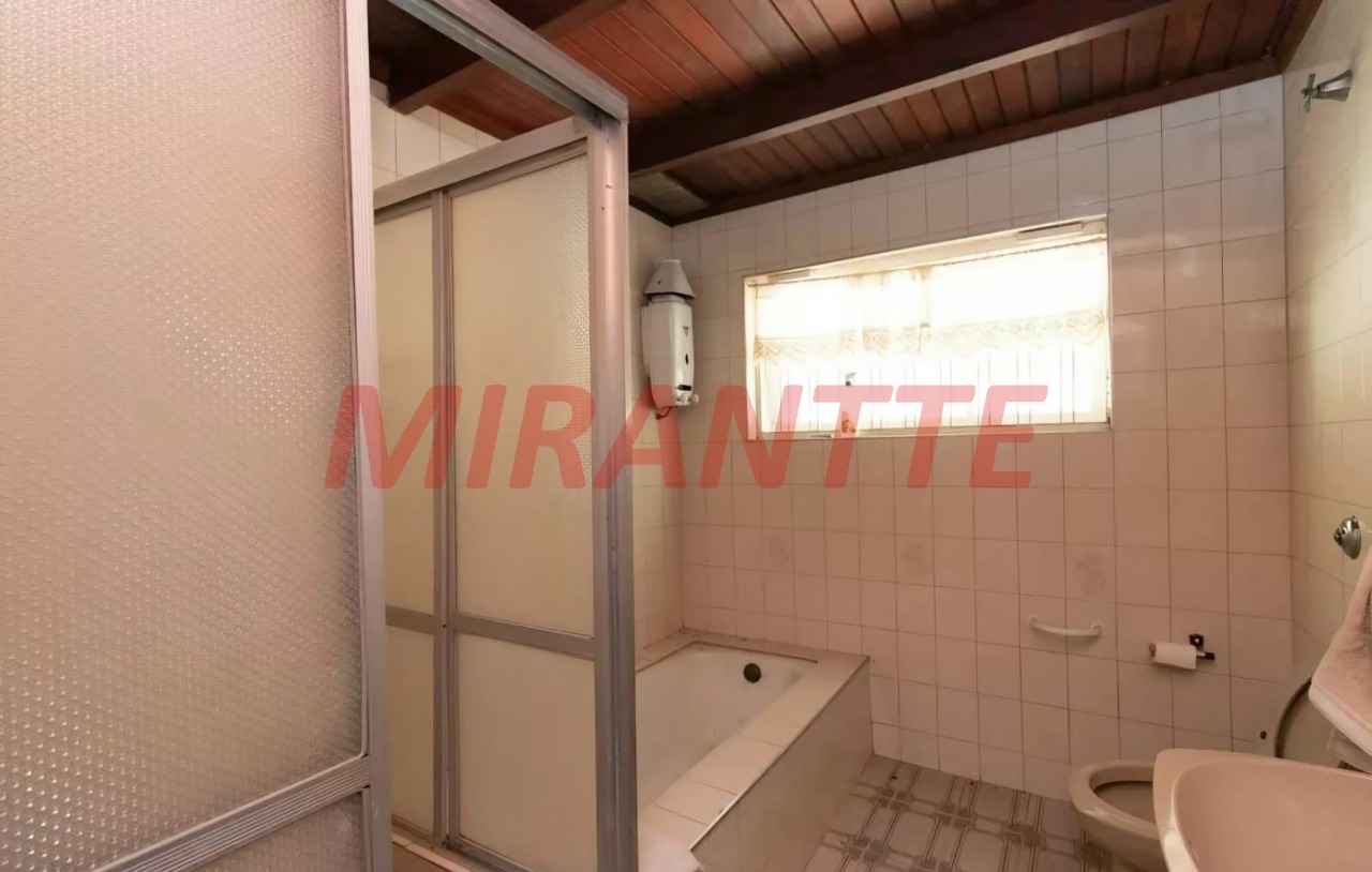 Casa terrea de 130m² com 3 quartos em Barro Branco (Zona Norte)