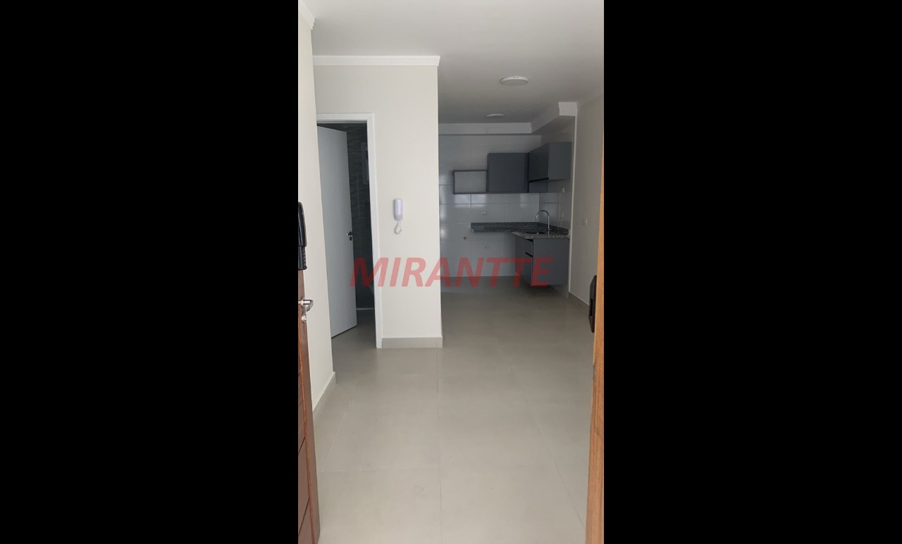 Apartamento de 39m² com 2 quartos em Vila Mazzei
