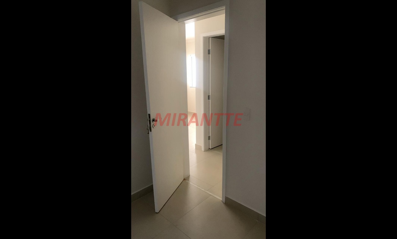 Apartamento de 39m² com 2 quartos em Vila Mazzei