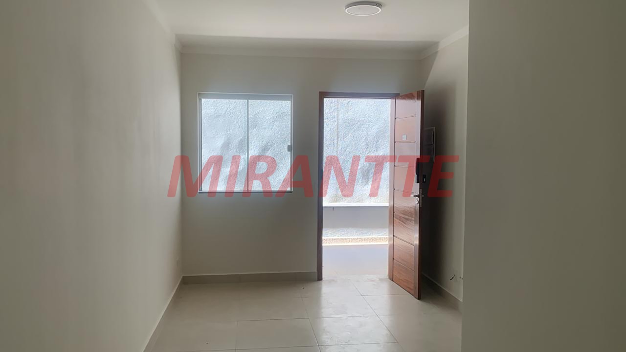 Apartamento de 39m² com 2 quartos em Vila Mazzei