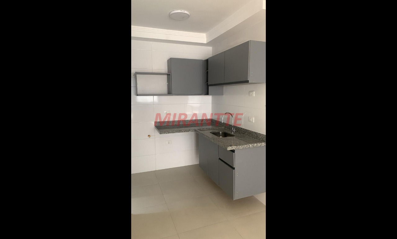 Apartamento de 39m² com 2 quartos em Vila Mazzei