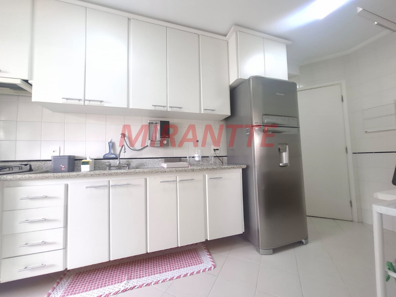 Apartamento de 92m² com 3 quartos em Santa Teresinha