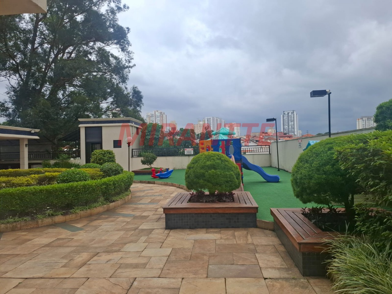 Apartamento de 92m² com 3 quartos em Santa Teresinha