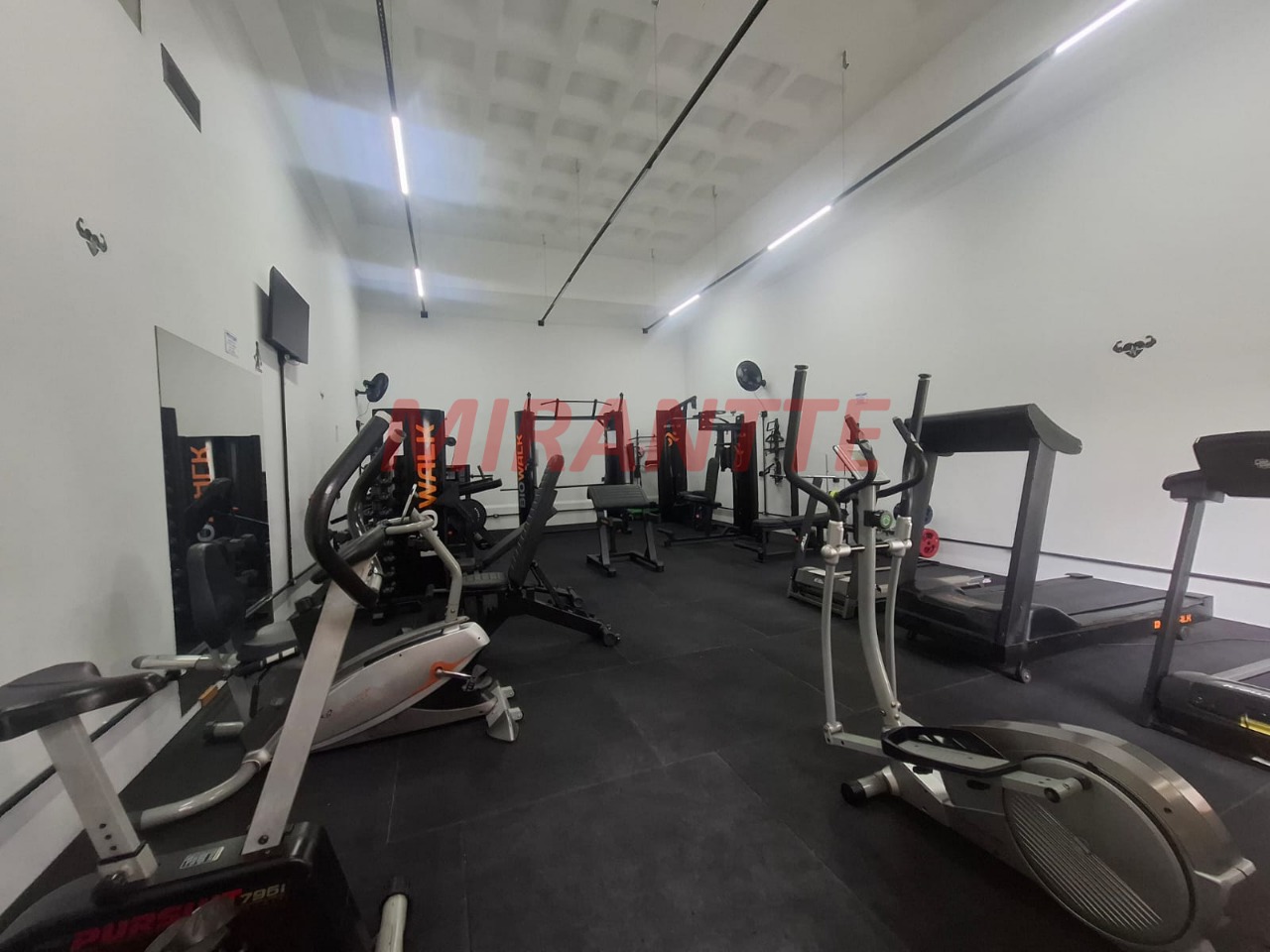Apartamento de 92m² com 3 quartos em Santa Teresinha