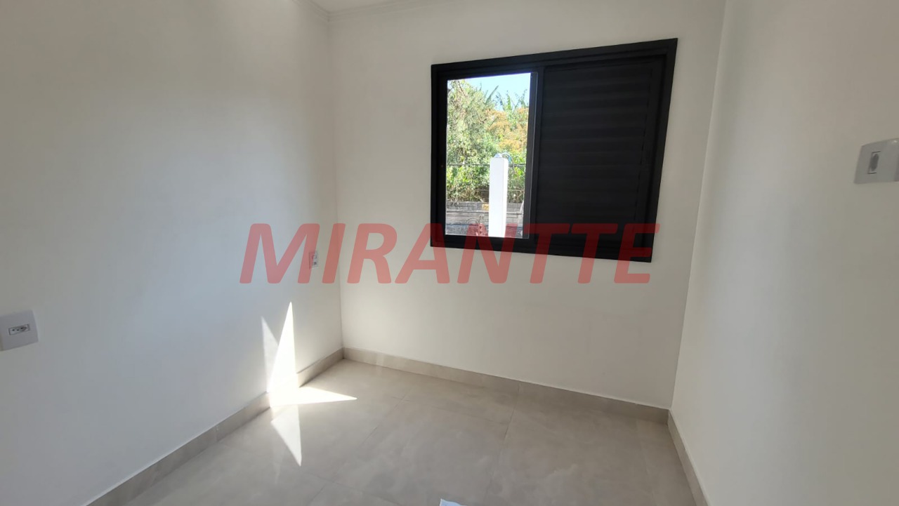 Apartamento de 45m² com 2 quartos em Vila Rosa