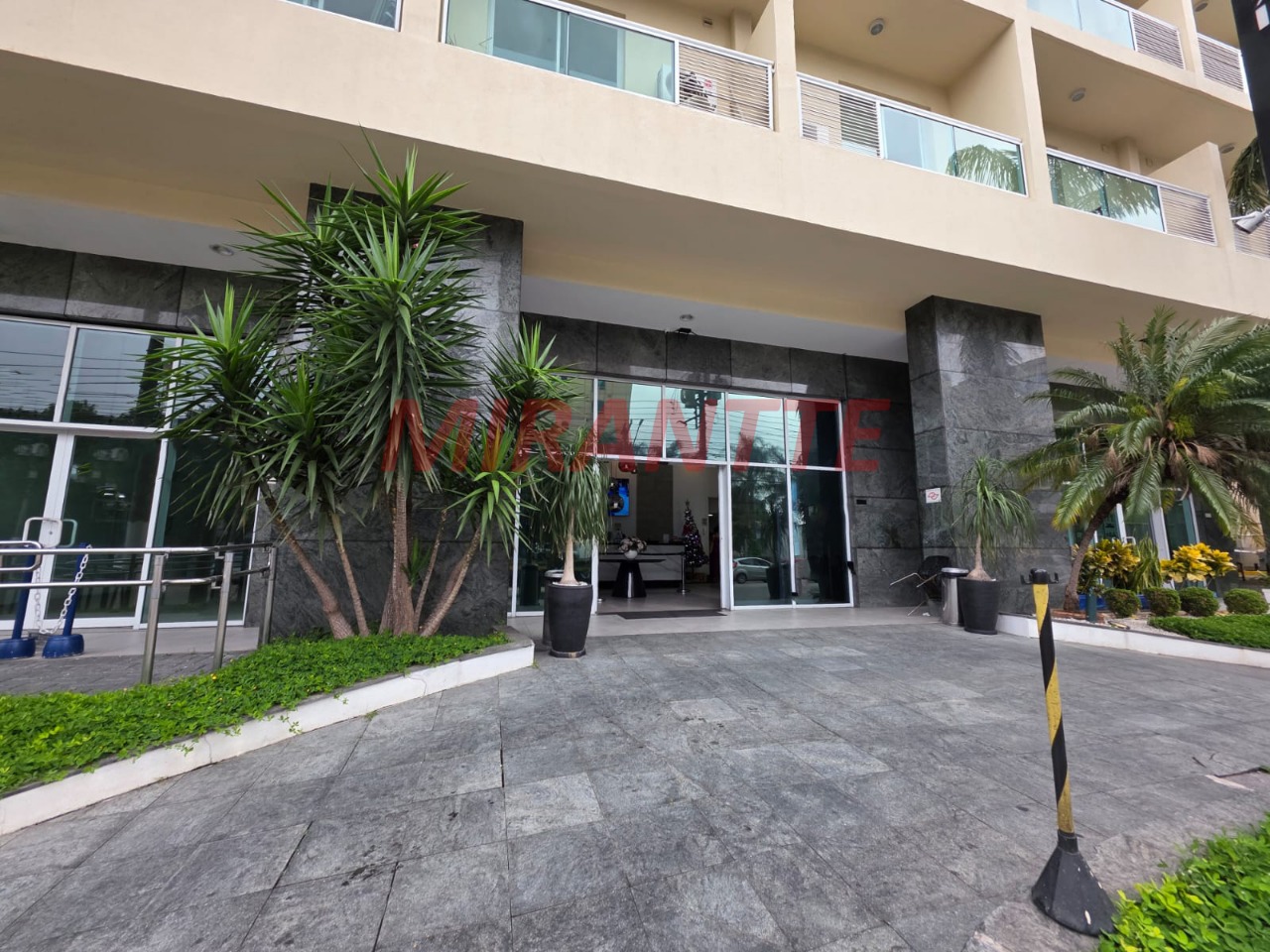 Comercial de 49m² em Santana