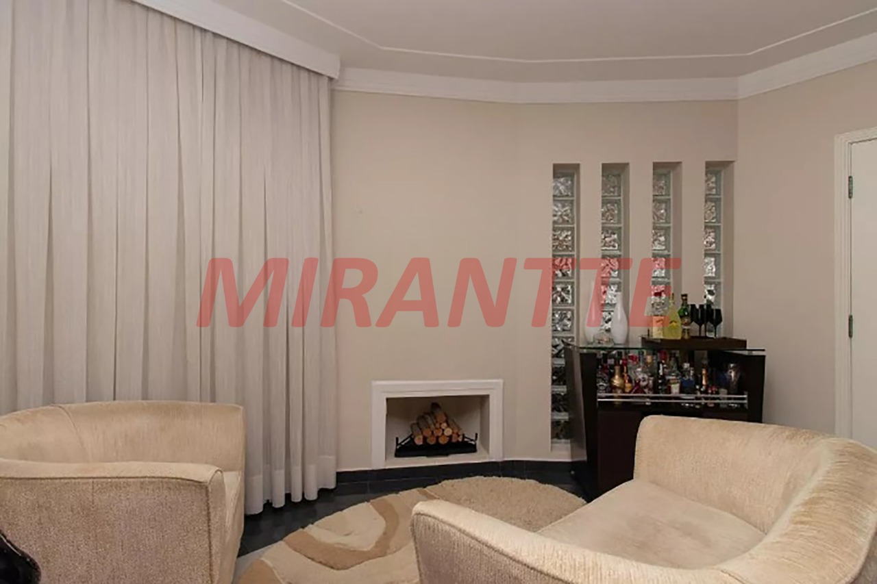 Sobrado de 323m² com 4 quartos em Jardim Guançã