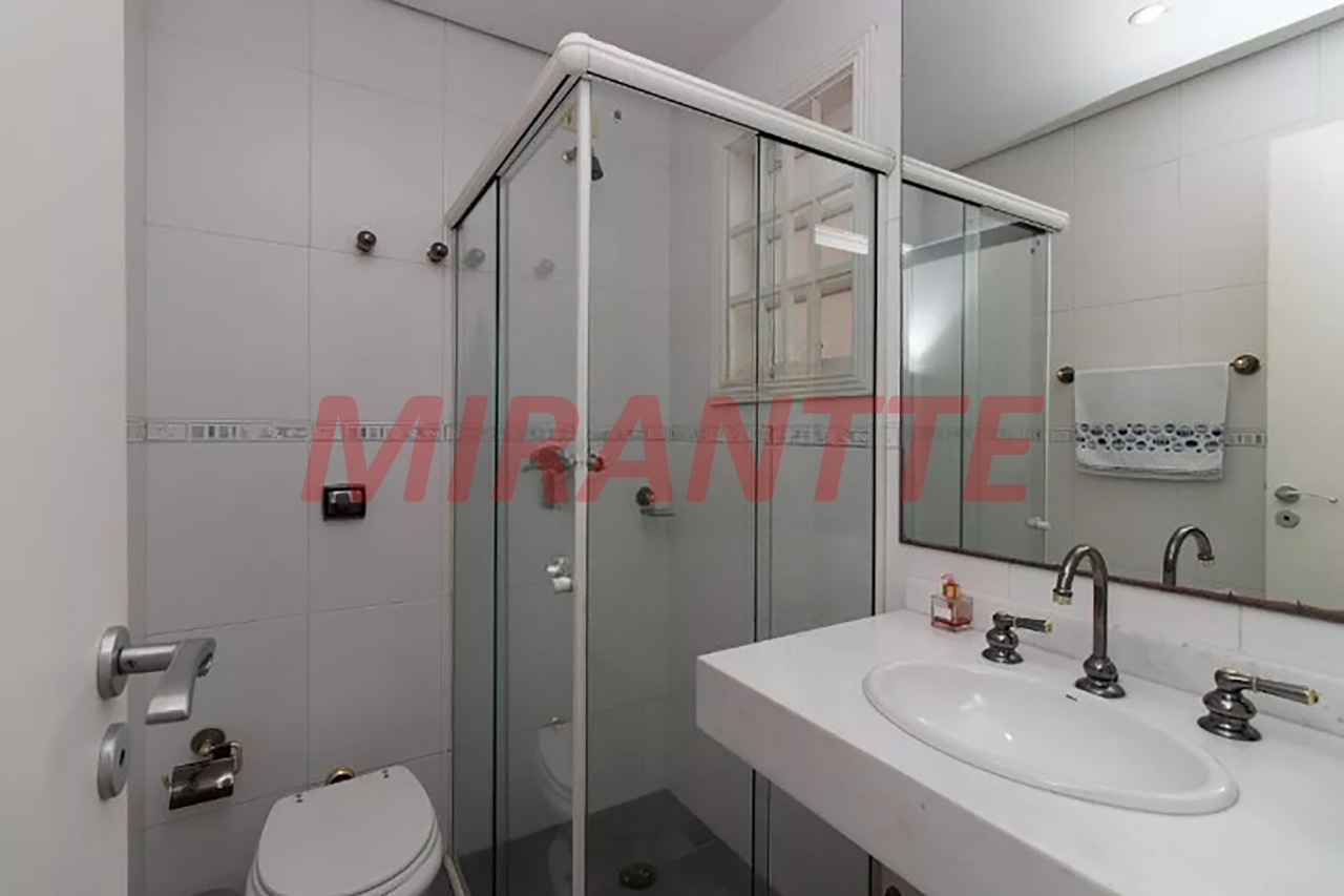 Sobrado de 323m² com 4 quartos em Jardim Guançã