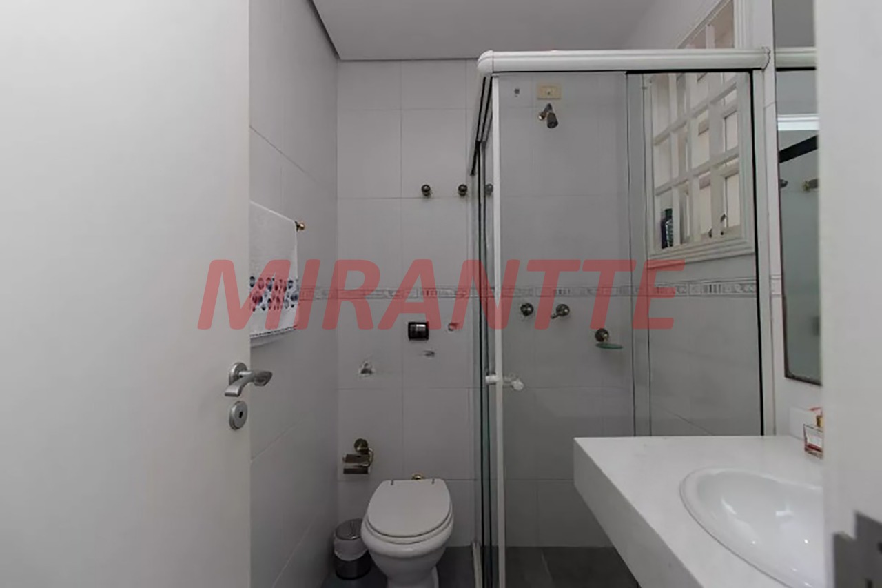 Sobrado de 323m² com 4 quartos em Jardim Guançã