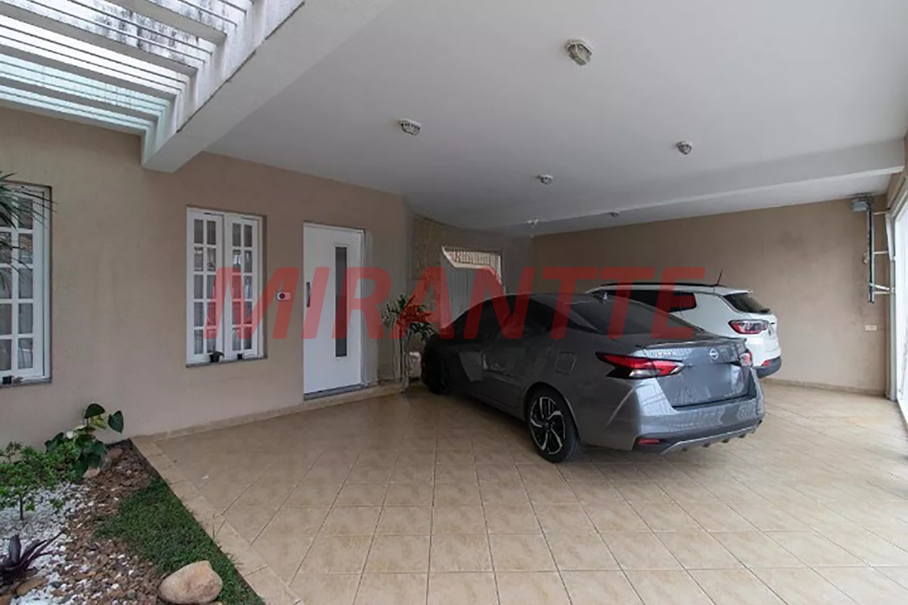 Sobrado de 323m² com 4 quartos em Jardim Guançã