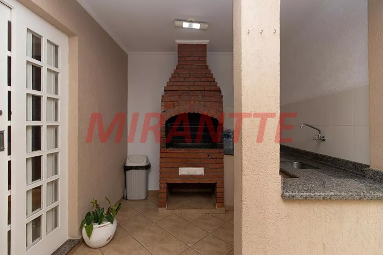 Sobrado de 323m² com 4 quartos em Jardim Guançã