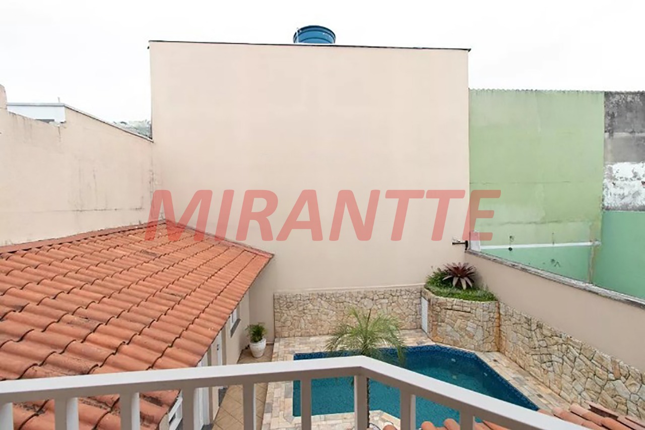 Sobrado de 323m² com 4 quartos em Jardim Guançã