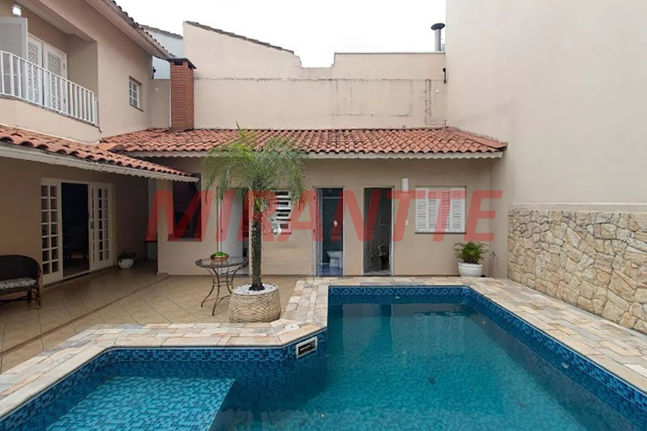 Sobrado de 323m² com 4 quartos em Jardim Guançã