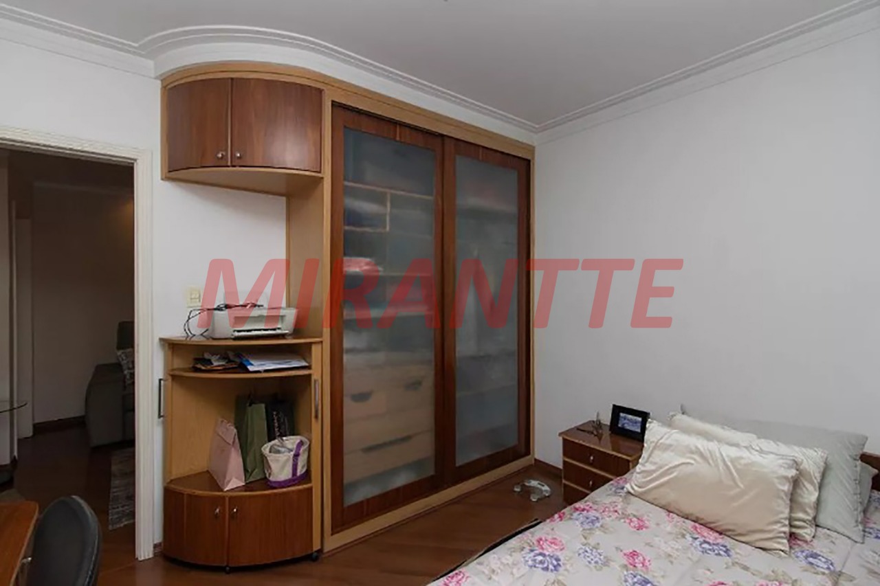 Sobrado de 323m² com 4 quartos em Jardim Guançã