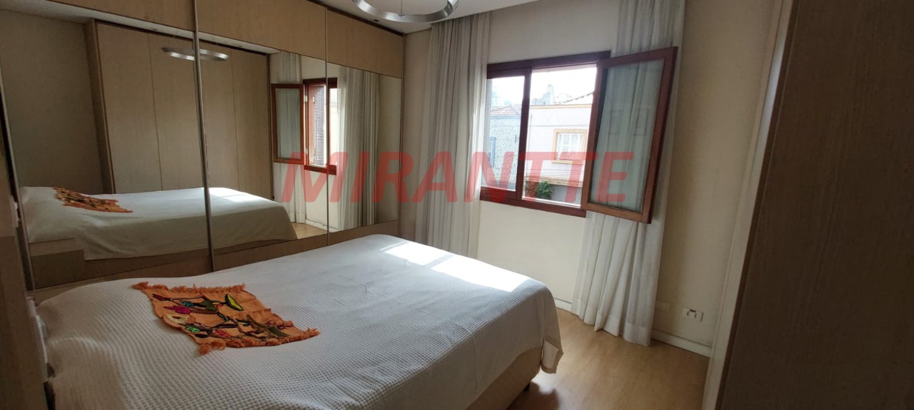 Sobrado de 174m² com 3 quartos em Santana