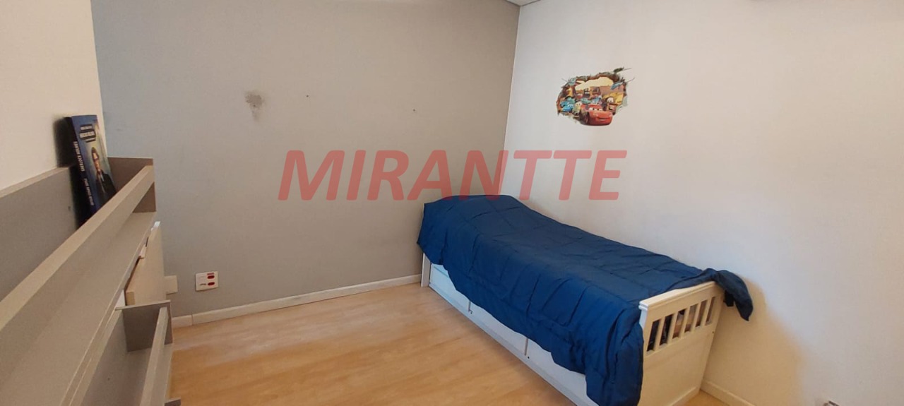 Sobrado de 174m² com 3 quartos em Santana