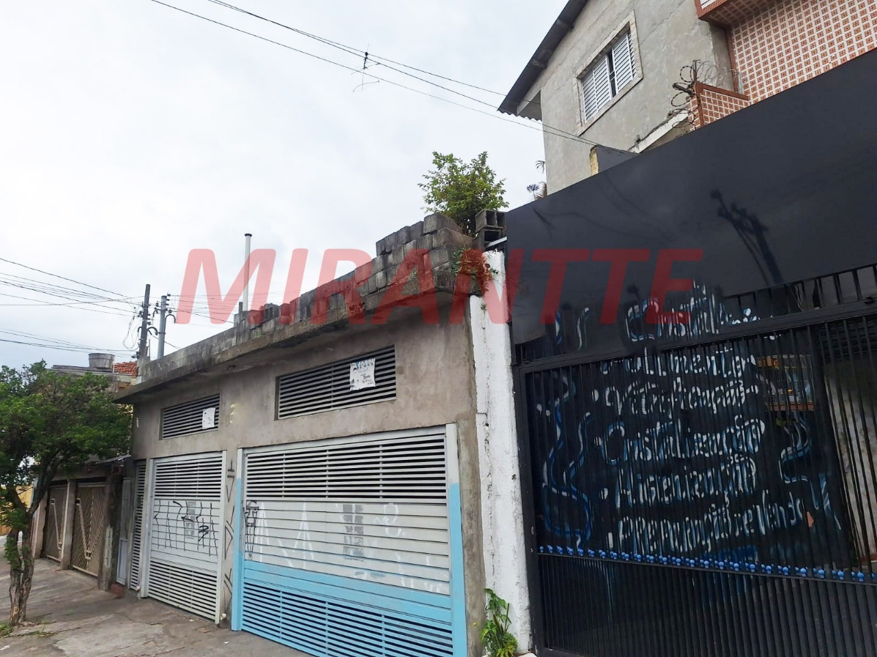 Casa terrea de 2.2m² com 6 quartos em Jardim Japão