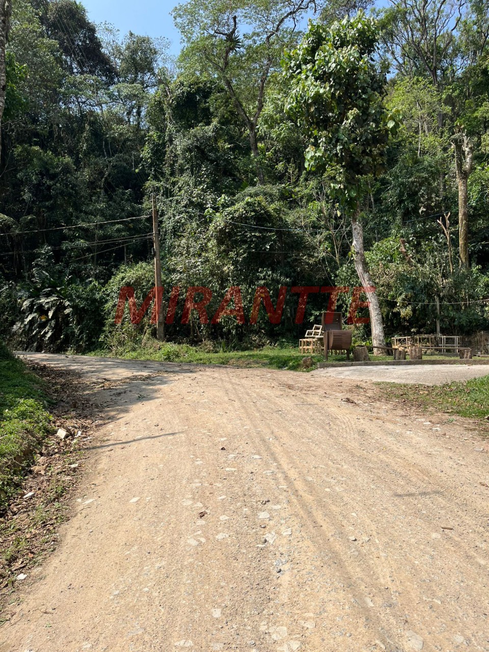 Terreno de 0m² em Samambaia