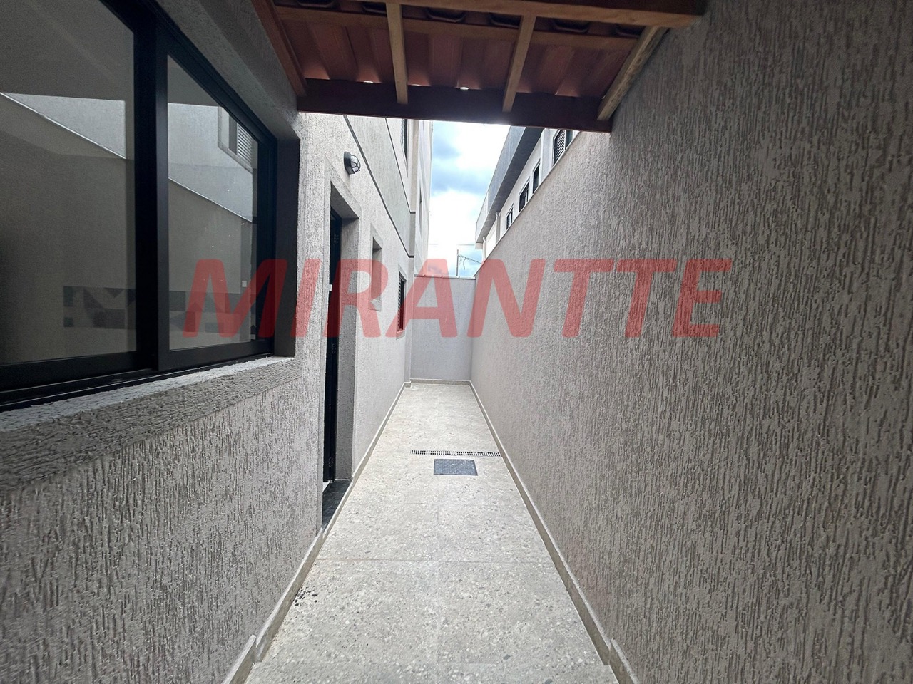 Cond. fechado de 39.73m² com 2 quartos em Caiçara