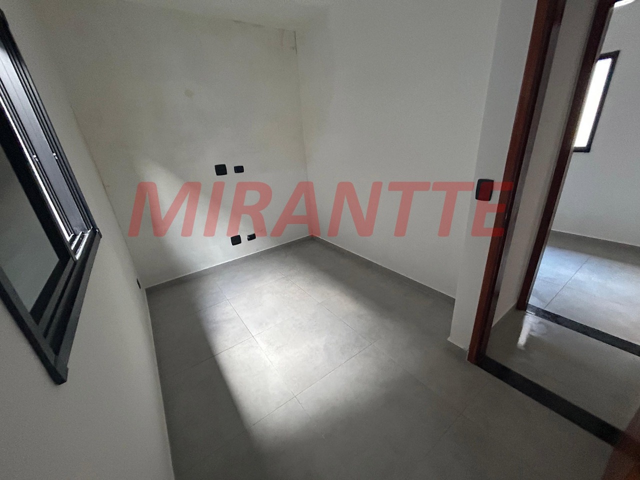 Cond. fechado de 46.75m² com 2 quartos em Caiçara