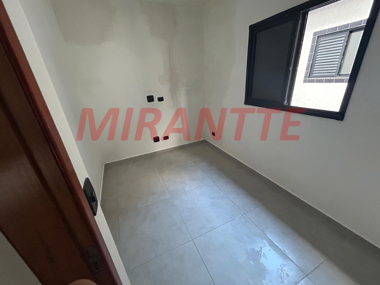 Cond. fechado de 46.75m² com 2 quartos em Caiçara