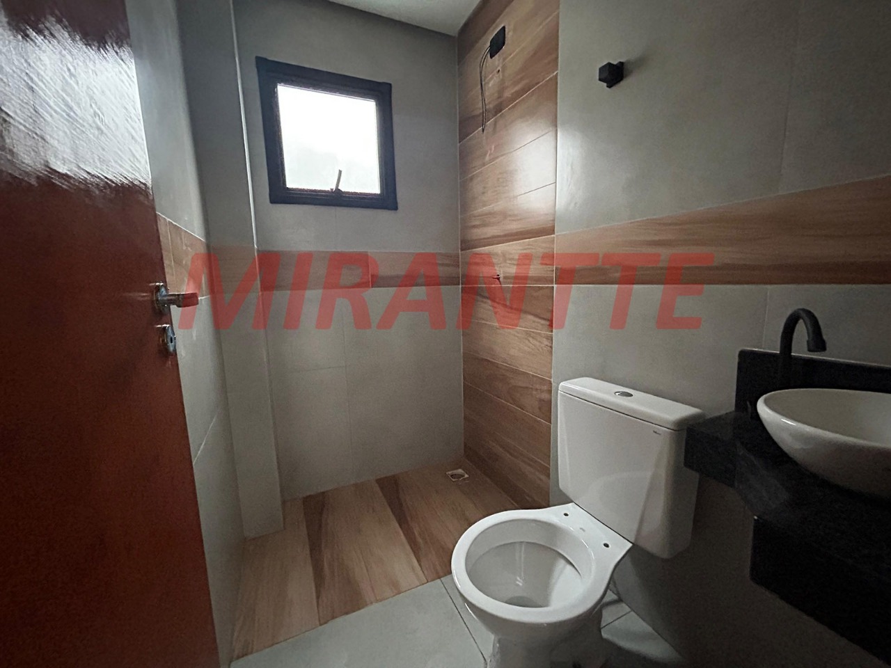 Cond. fechado de 46.75m² com 2 quartos em Caiçara