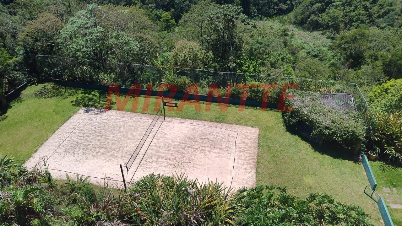 Casa terrea de 350m² com 3 quartos em Serra da Cantareira