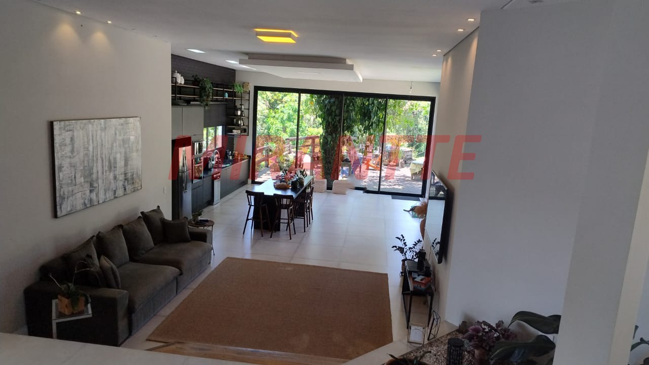 Casa terrea de 350m² com 3 quartos em Serra da Cantareira