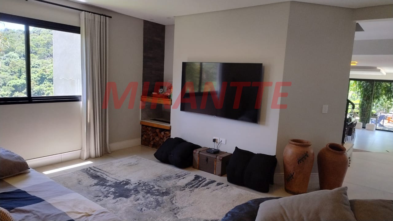 Casa terrea de 350m² com 3 quartos em Serra da Cantareira