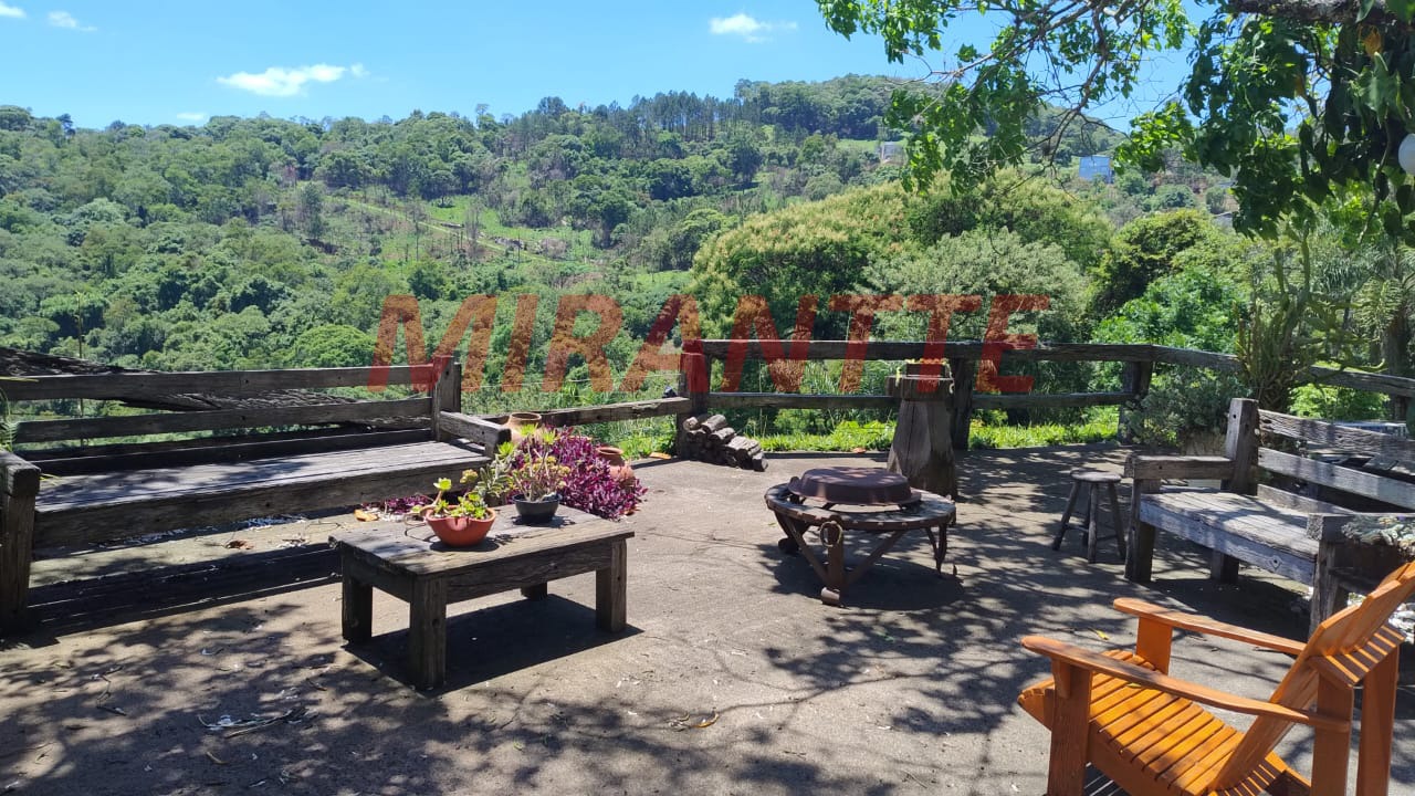 Casa terrea de 350m² com 3 quartos em Serra da Cantareira
