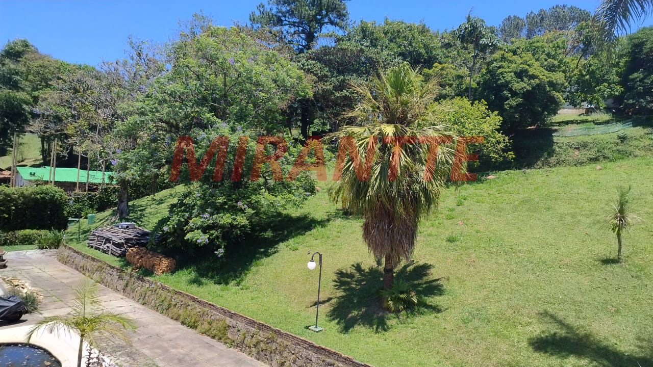 Casa terrea de 350m² com 3 quartos em Serra da Cantareira