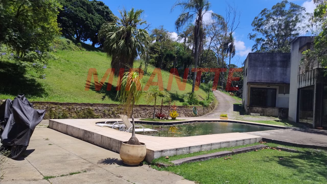 Casa terrea de 350m² com 3 quartos em Serra da Cantareira
