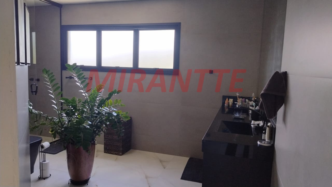 Casa terrea de 350m² com 3 quartos em Serra da Cantareira