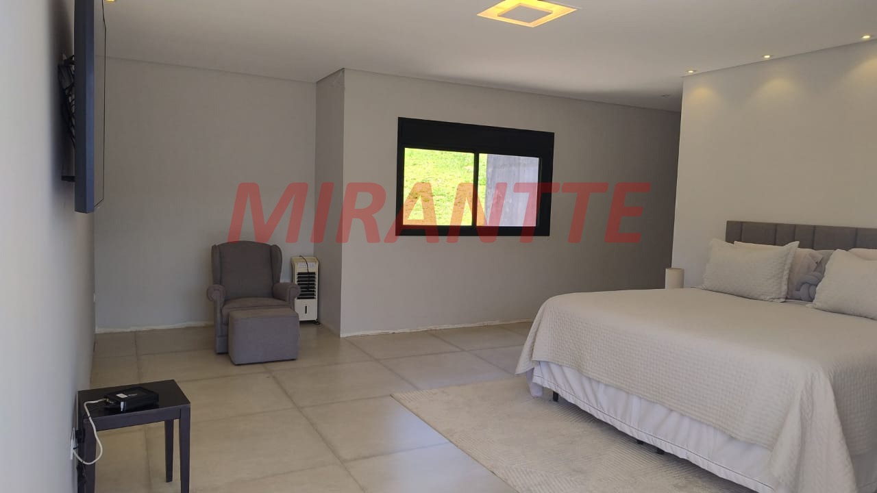 Casa terrea de 350m² com 3 quartos em Serra da Cantareira