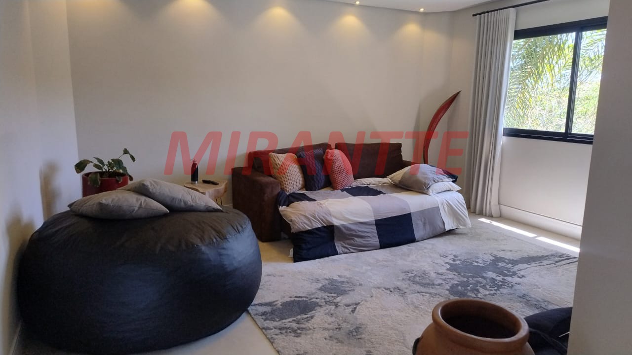 Casa terrea de 350m² com 3 quartos em Serra da Cantareira