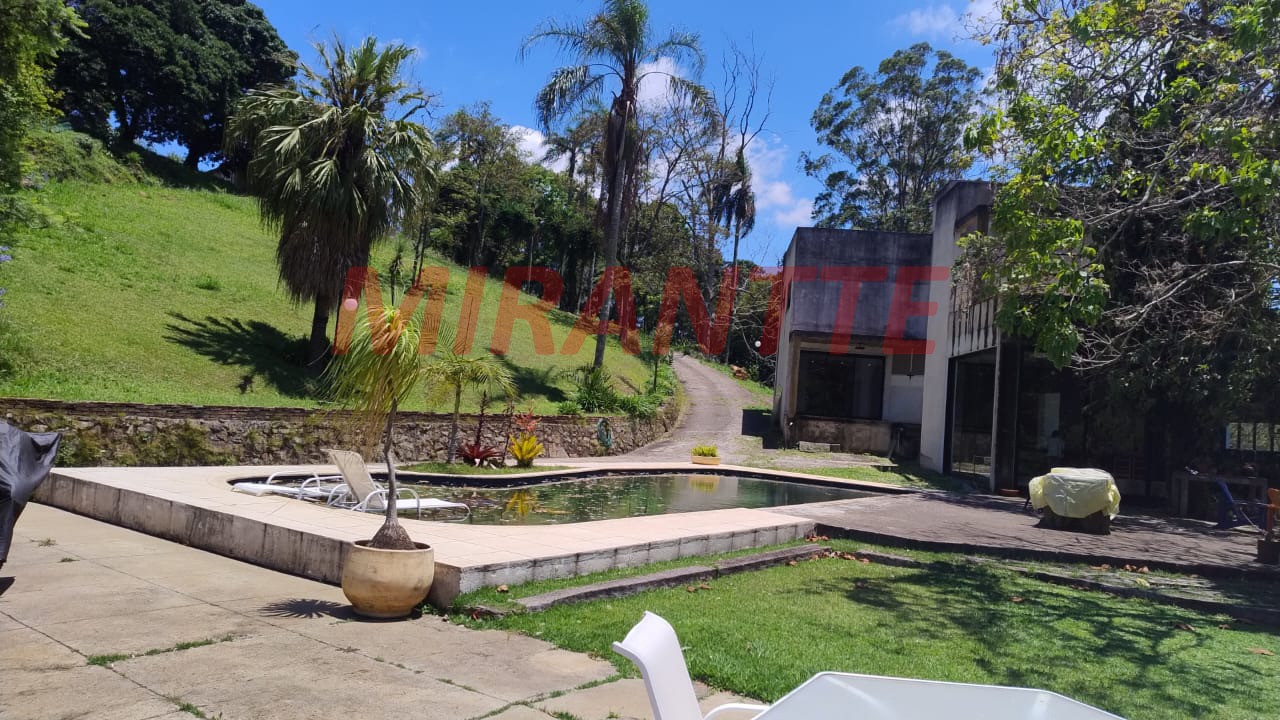Casa terrea de 350m² com 3 quartos em Serra da Cantareira