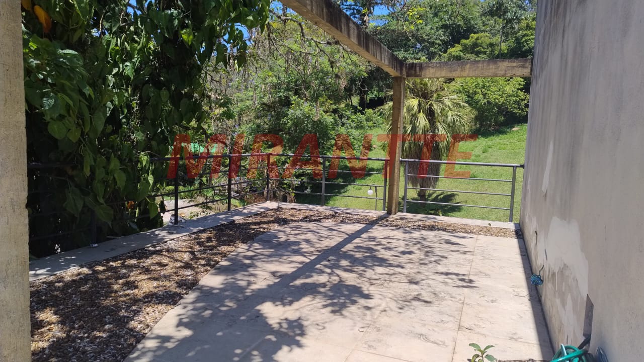 Casa terrea de 350m² com 3 quartos em Serra da Cantareira