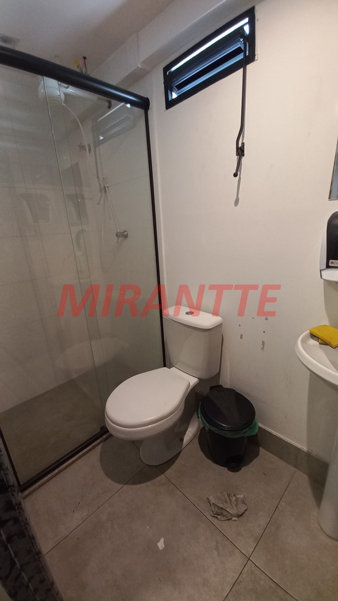 Comercial de 320m² em Água Fria
