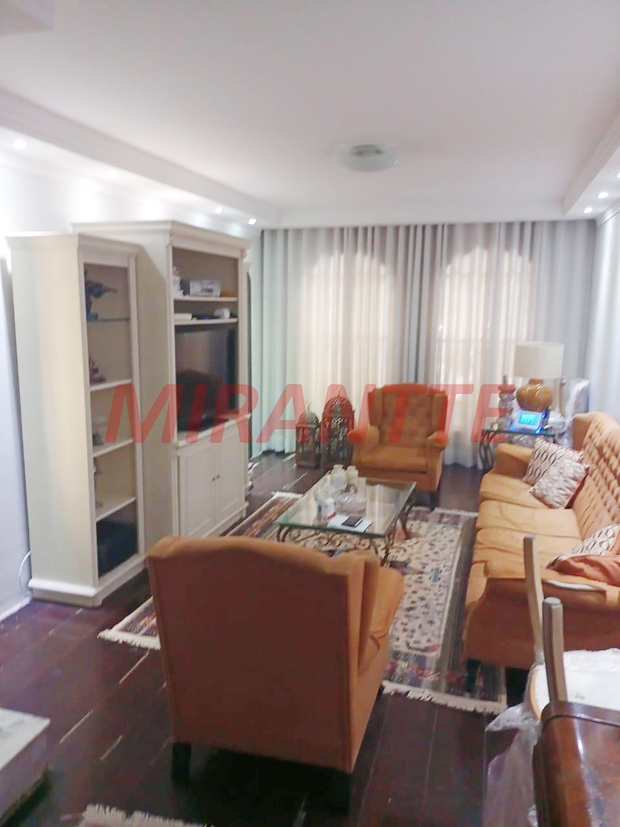 Sobrado de 125m² com 3 quartos em Parque Casa De Pedra