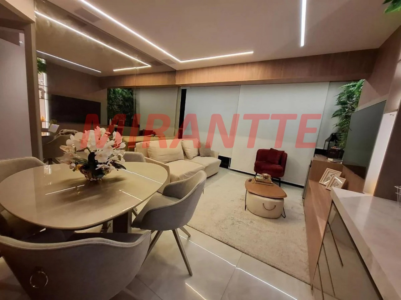 Apartamento de 51m² com 2 quartos em Santana