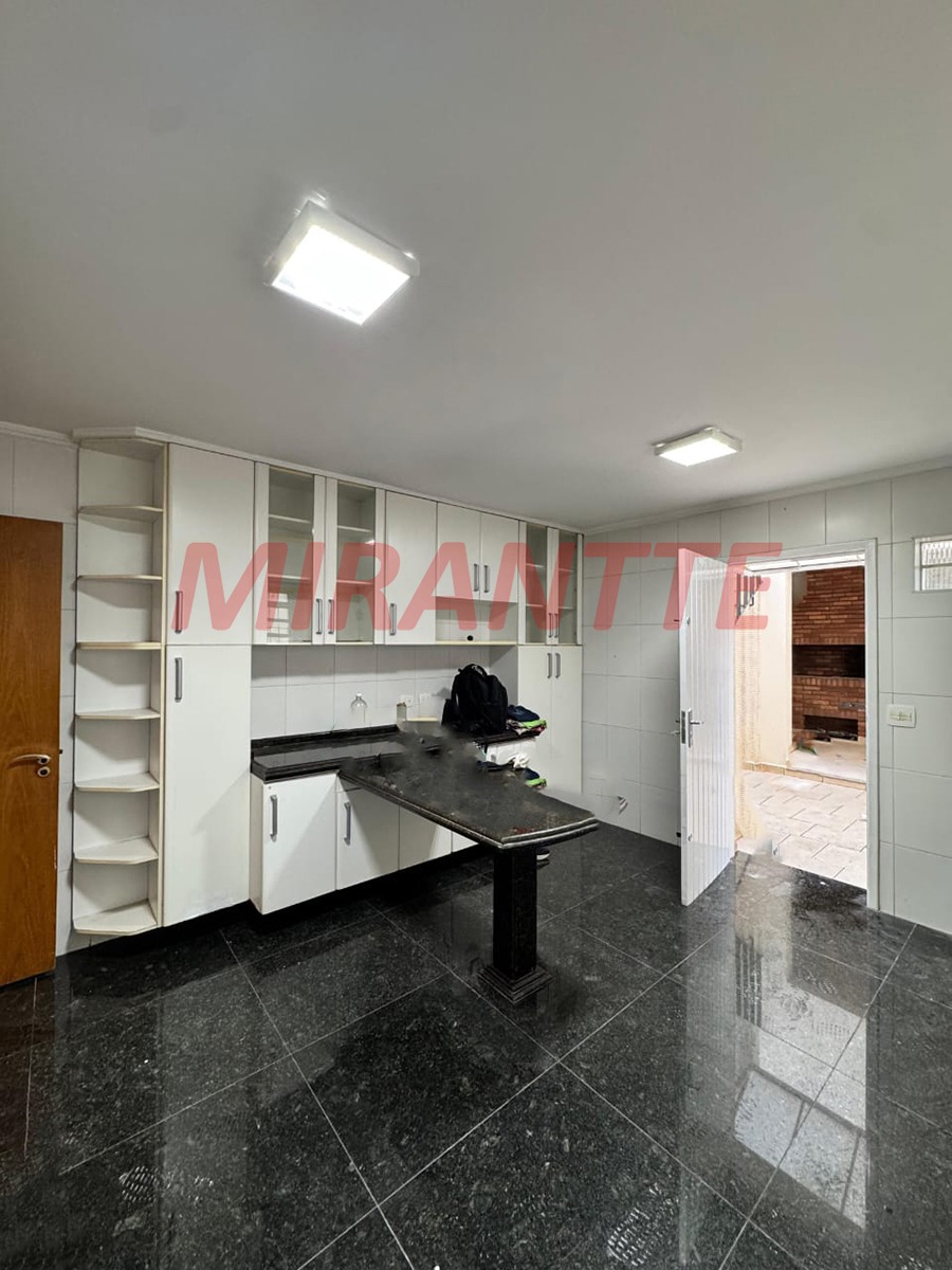 Casa terrea de 167m² com 4 quartos em Vila Santo Estevão