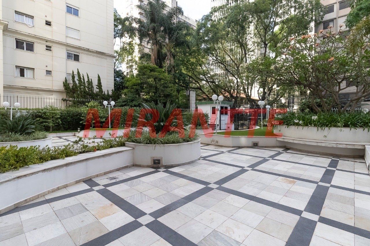 Apartamento de 141.32m² com 3 quartos em Jardim Paulista