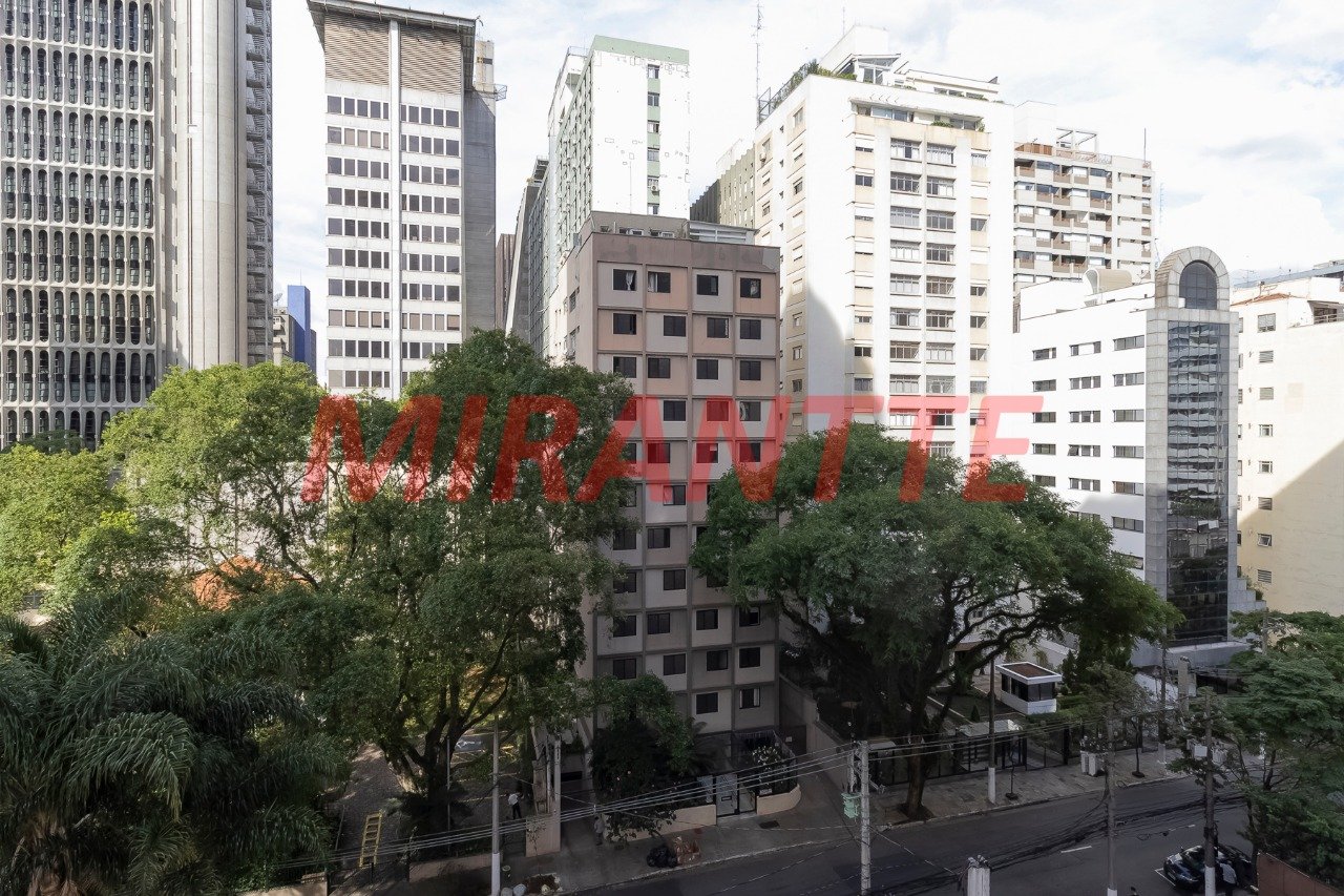 Apartamento de 141.32m² com 3 quartos em Jardim Paulista