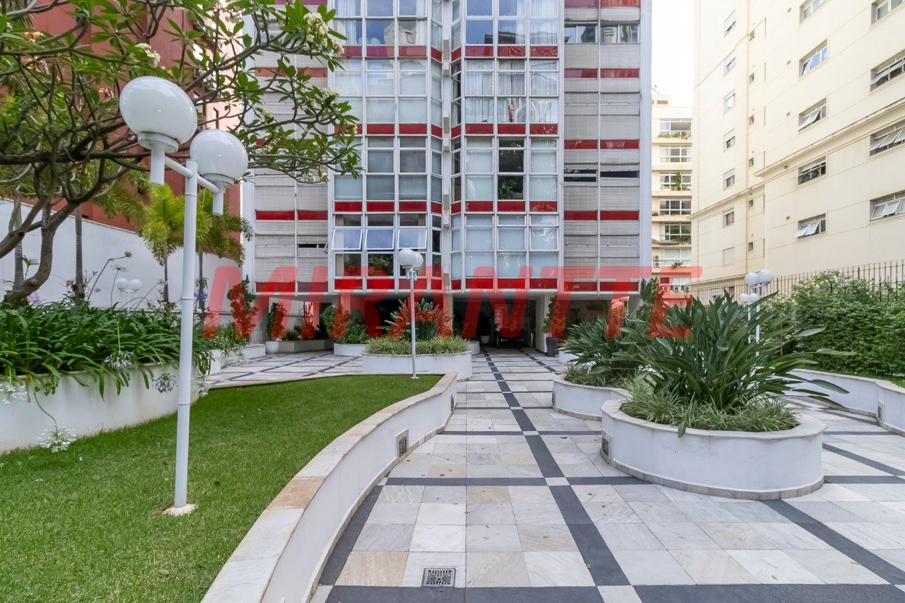 Apartamento de 141.32m² com 3 quartos em Jardim Paulista