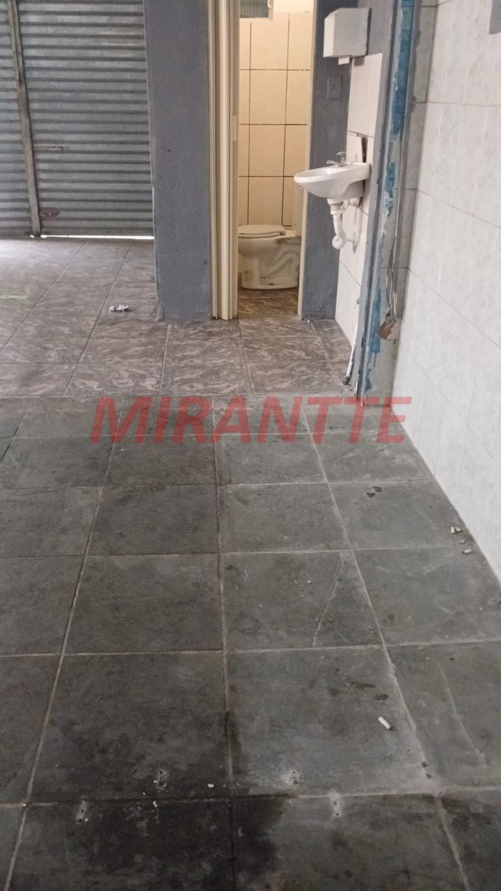 Comercial de 35m² em Chora Menino