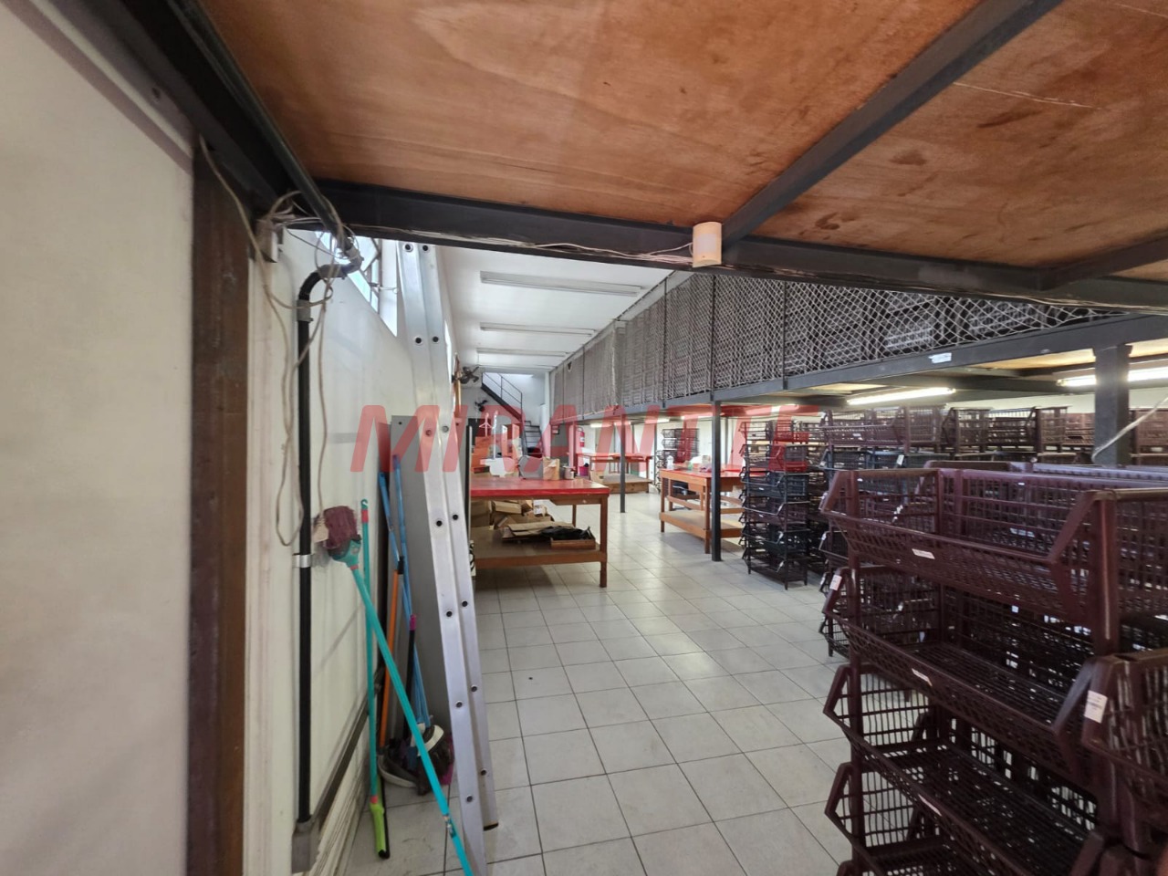 Comercial de 600m² em Santana