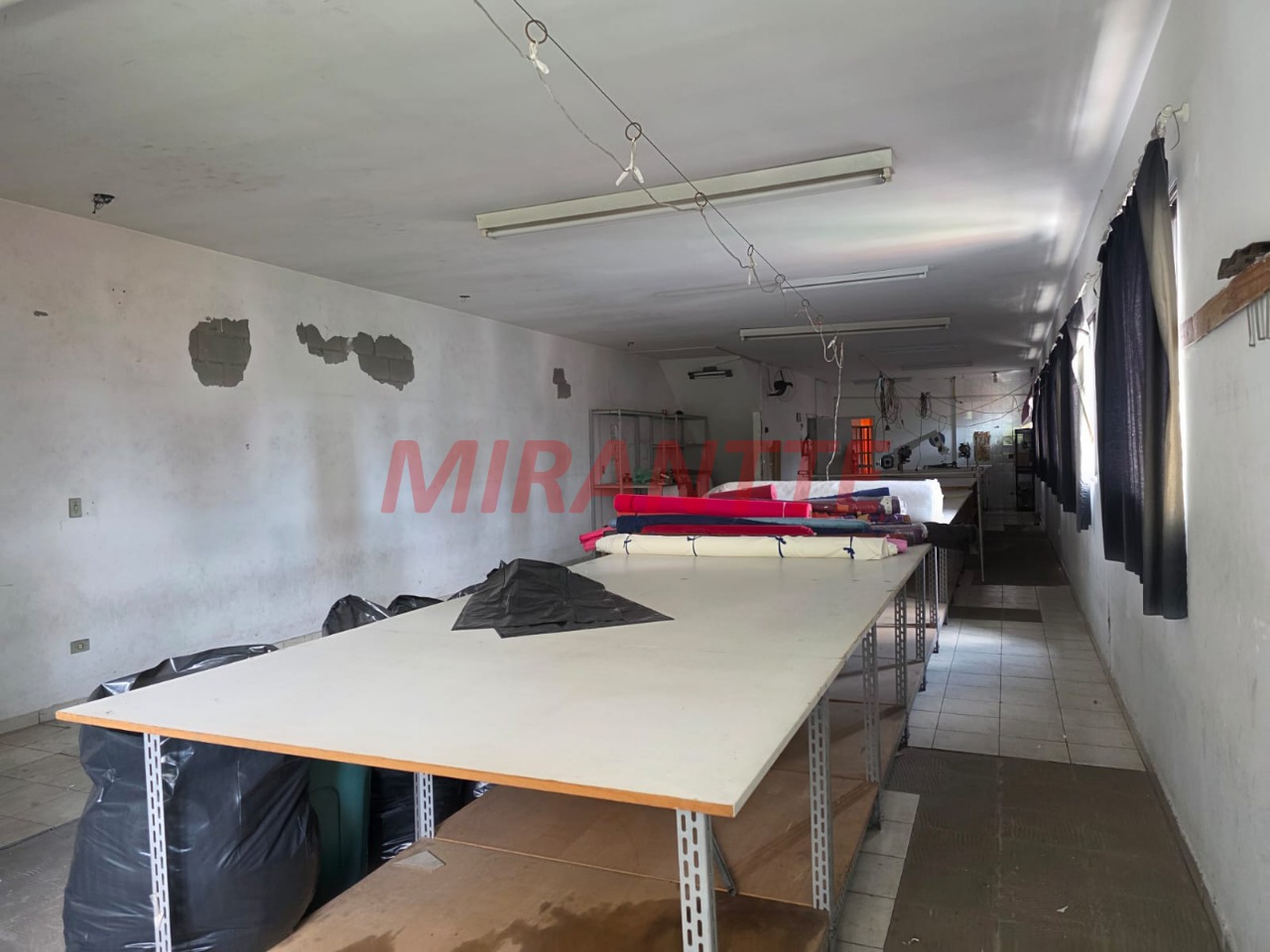 Comercial de 600m² em Santana