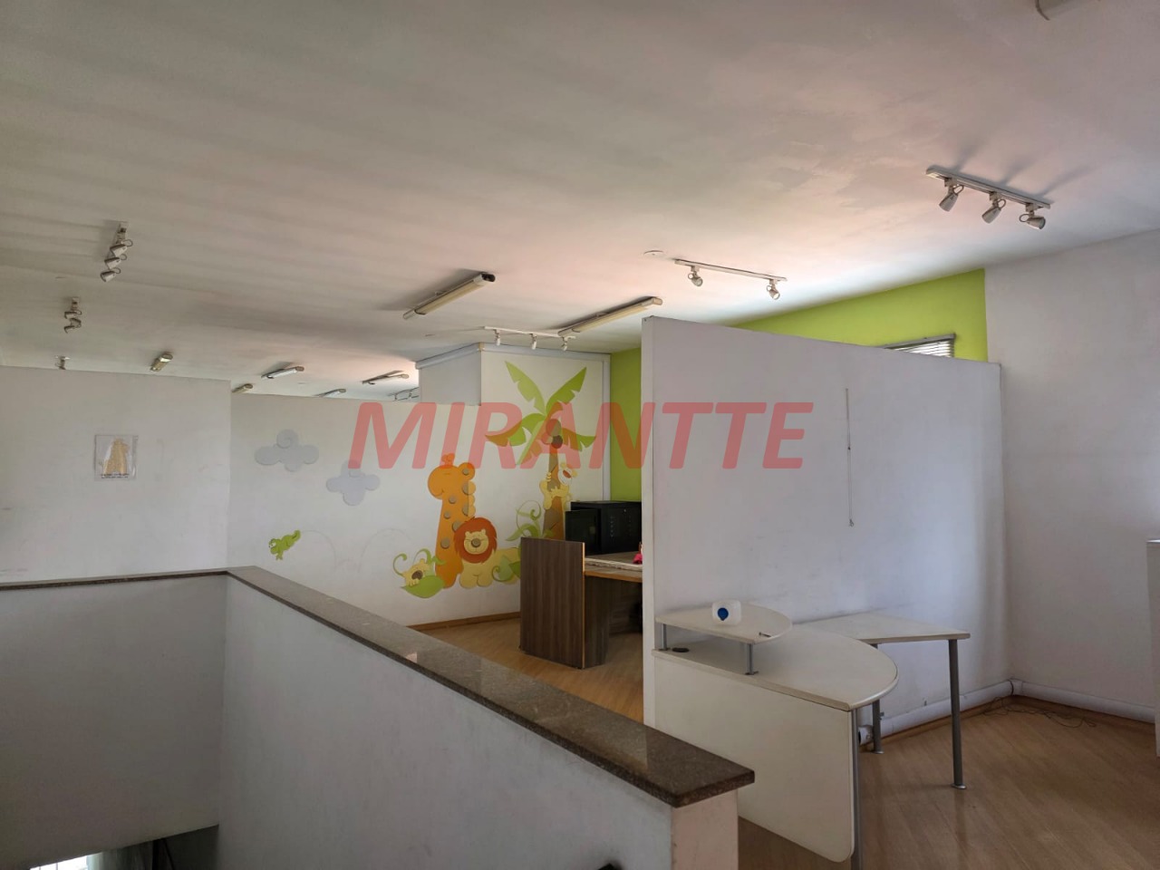 Comercial de 600m² em Santana